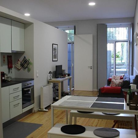 Practical And Comfortable Apartment With Garden Porto Kültér fotó