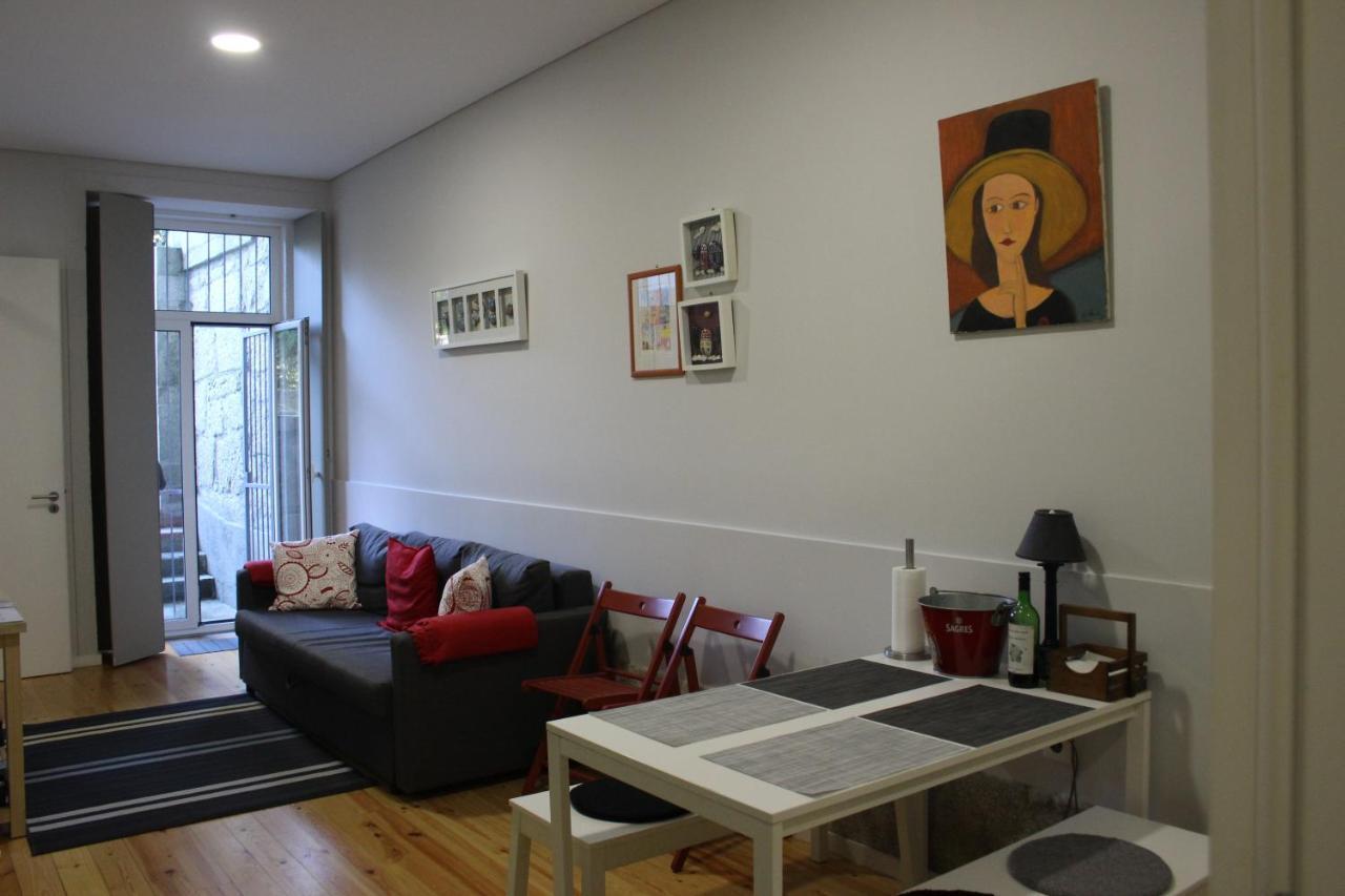 Practical And Comfortable Apartment With Garden Porto Kültér fotó